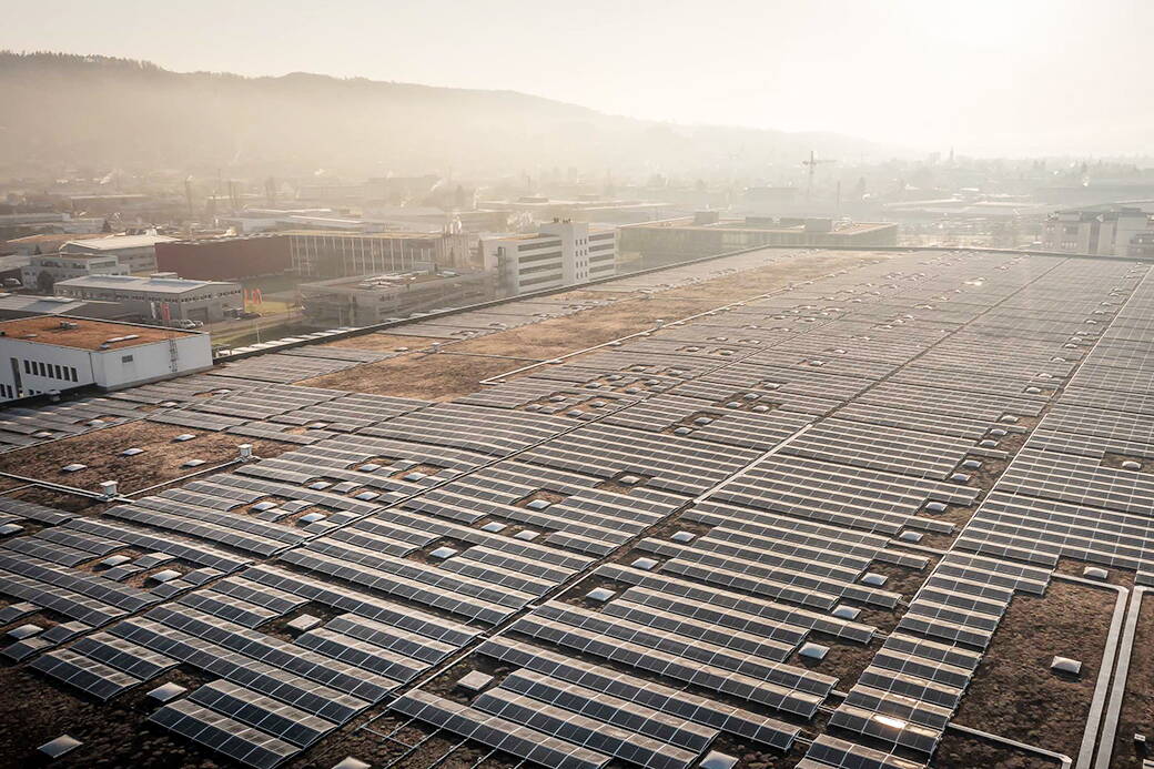Photovoltaikanlage: Lidl Schweiz Verteilzentrum Photovoltaikanlage: Lidl Schweiz Verteilzentrum